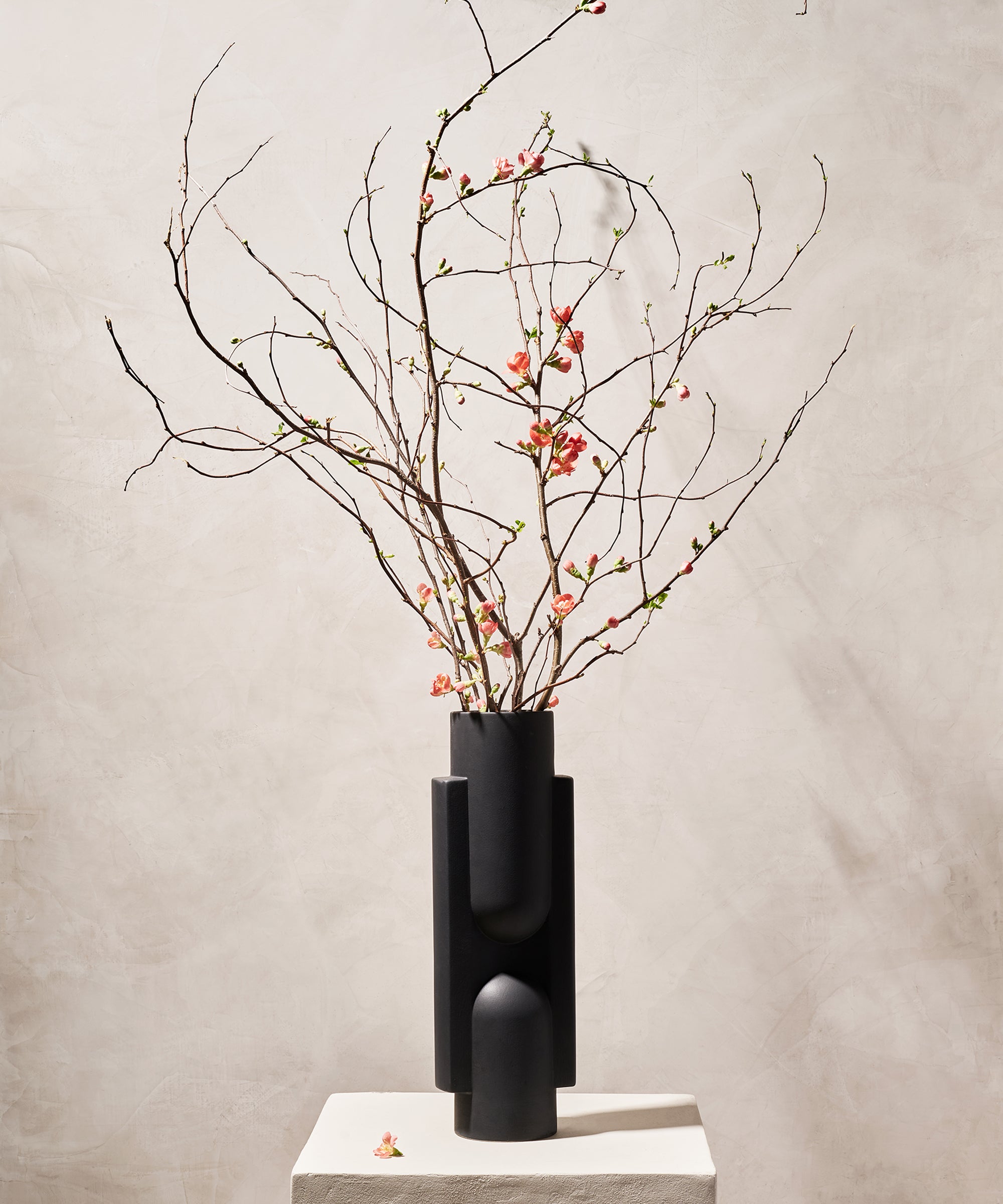 Kala Slender Porcelain Vase - Image 8