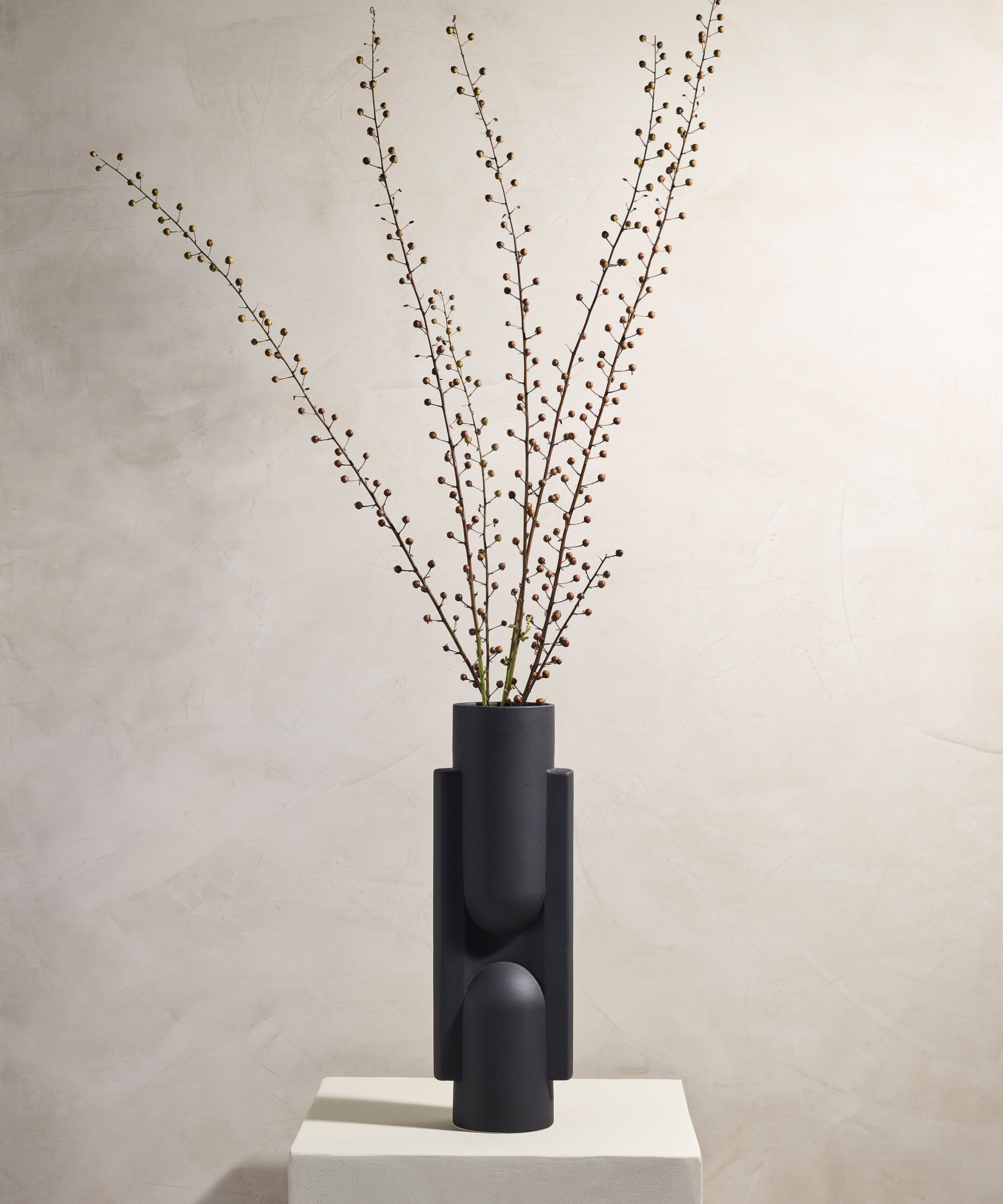 Kala Slender Porcelain Vase - Image 9