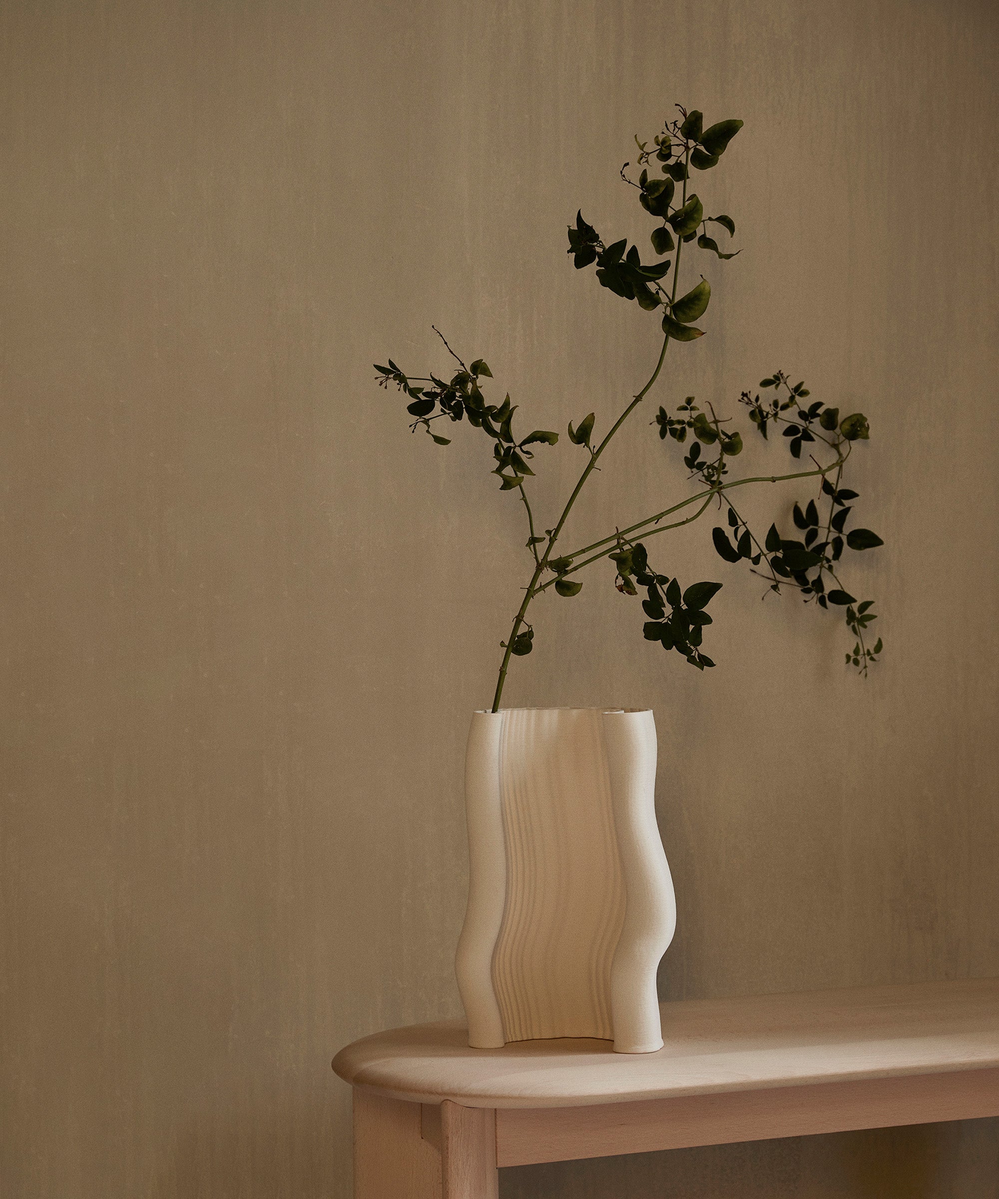 Moire Vase - Image 2